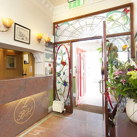 The Leeson Lodge-3